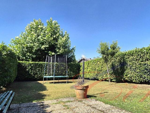 Villetta a schiera in vendita a Bosisio Parini LC