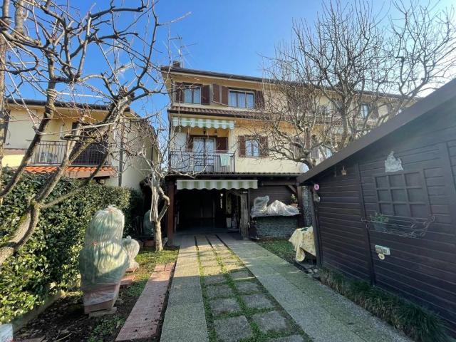 Villetta a schiera in vendita a Borgo San Giovanni LO