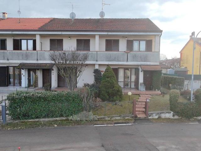 Villetta a schiera in vendita a Borgomanero NO