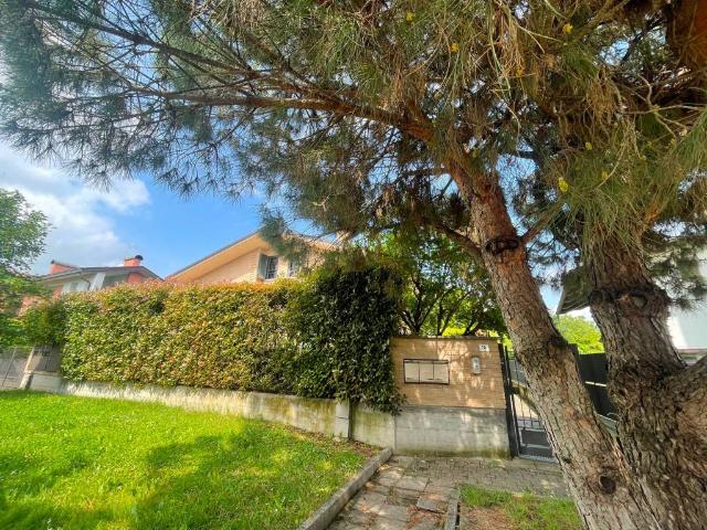 Villetta a schiera in vendita a Cabiate CO