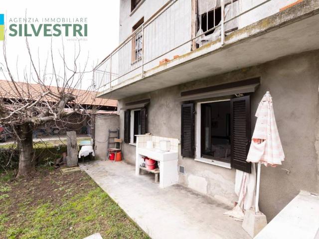 Villetta a schiera in vendita a Cameri NO