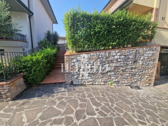 Villetta a schiera in vendita a Campi Bisenzio FI