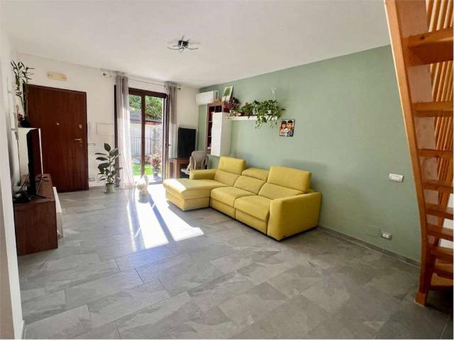 Villetta a schiera in vendita a Casalbeltrame NO