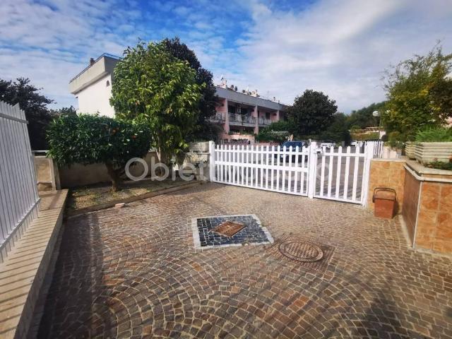 Villetta a schiera in vendita a Caserta CE