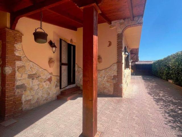 Villetta a schiera in vendita a Castel Volturno CE
