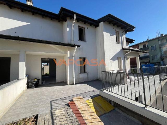 Villetta a schiera in vendita a Castel Rozzone BG