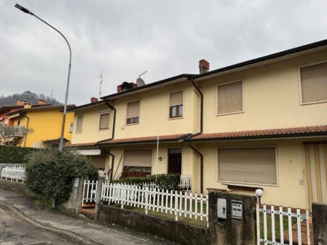 Villetta a schiera in vendita a Castelgomberto VI