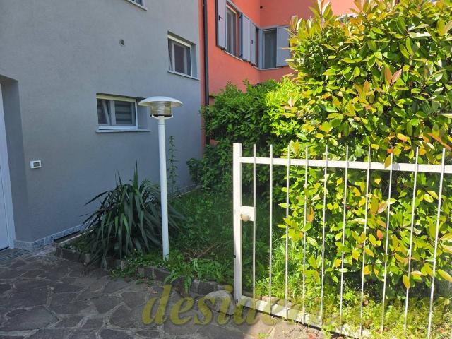 Villetta a schiera in vendita a Castelletto Sopra Ticino NO