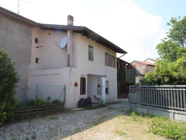Casa indipendente in vendita a Castions di Strada UD