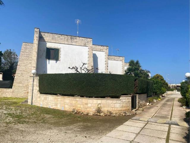 Villetta a schiera in vendita a Carovigno BR