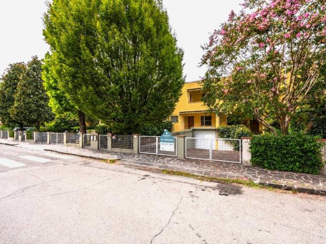 Villetta a schiera in vendita a Carpi MO