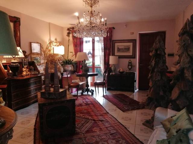 Villetta a schiera in vendita a Carrara MS