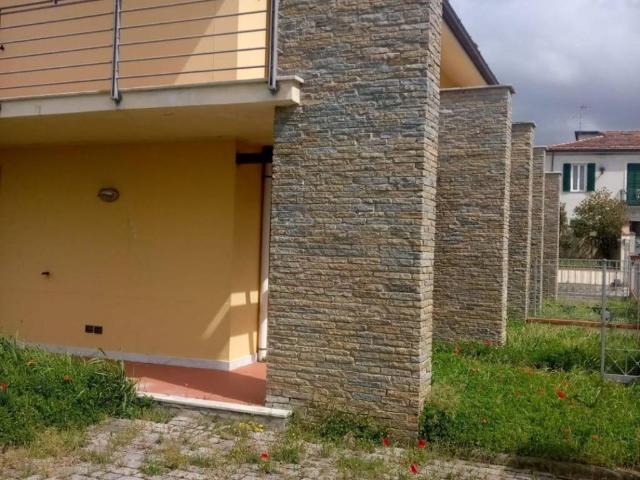 Villetta a schiera in vendita a Carrara MS