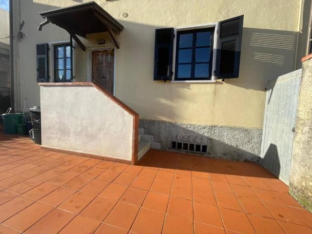 Villetta a schiera in vendita a Carrara MS
