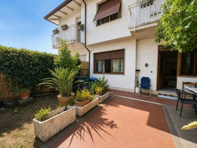 Villetta a schiera in vendita a Carrara MS
