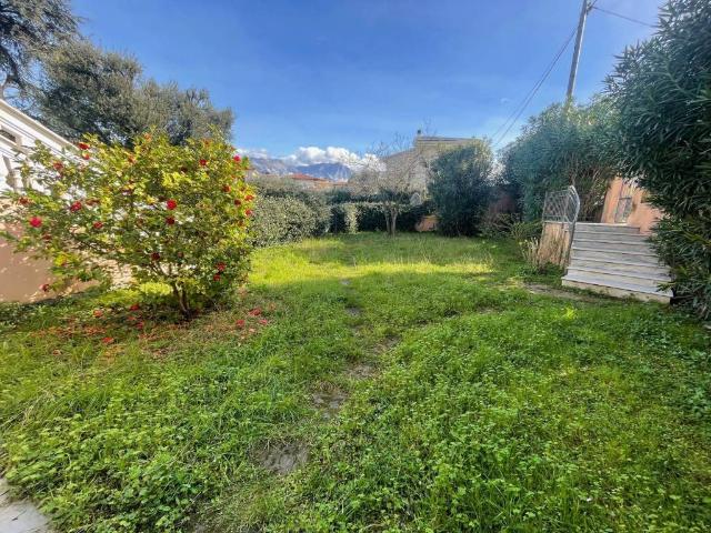 Villetta a schiera in vendita a Carrara MS
