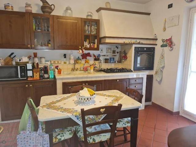 Villetta a schiera in vendita a Carrara MS