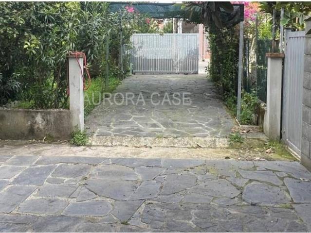 Villetta a schiera in vendita a Carrara MS