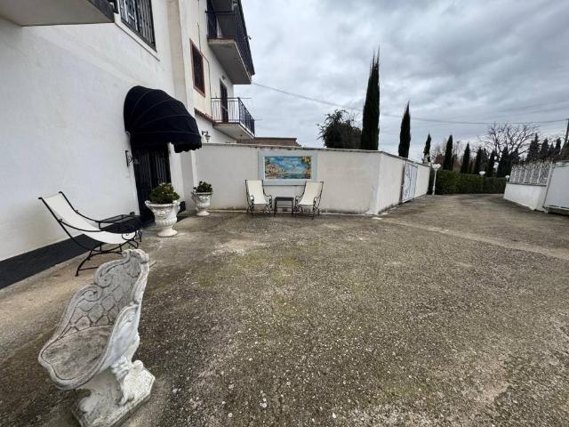 Villetta a schiera in vendita a Ceppaloni BN