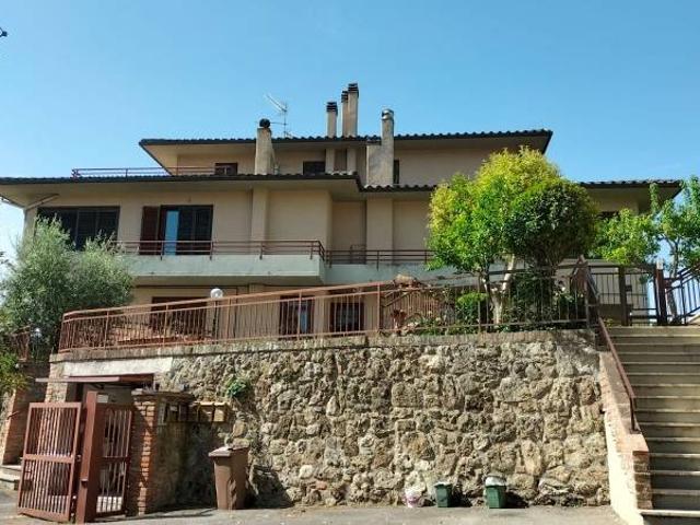 Villetta a schiera in vendita a Chiusi SI