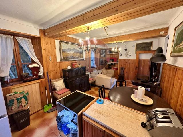 Casa indipendente in vendita a Coggiola BI