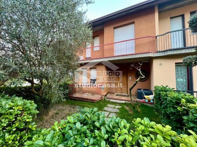 Villetta a schiera in vendita a Costa Volpino BG