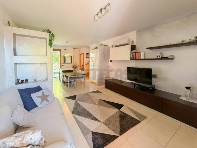 Villetta a schiera in vendita a Costabissara VI