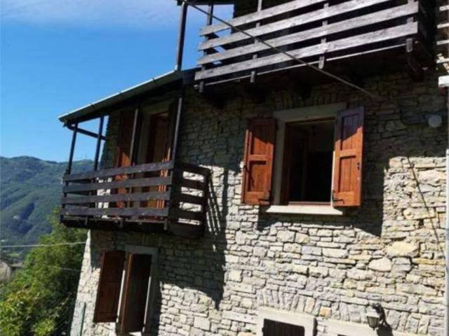 Villetta a schiera in vendita a Corna Imagna BG