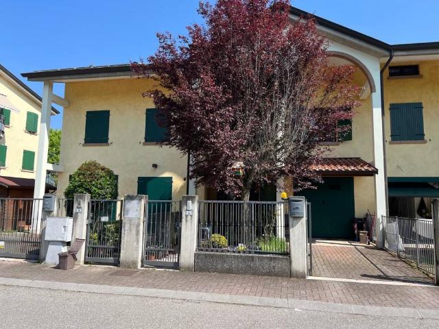 Villetta a schiera in vendita a Correggio RE