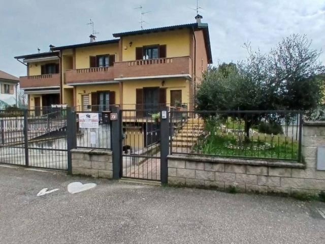 Villetta a schiera in vendita a Corteolona e Genzone PV