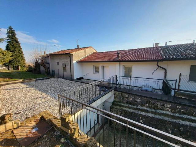 Villetta a schiera in vendita a Creazzo VI