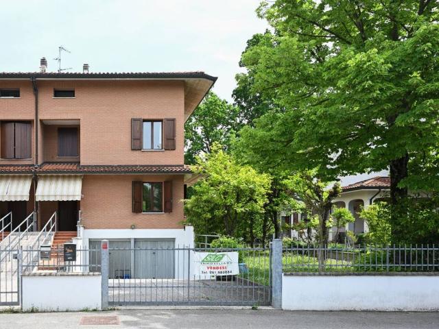Villetta a schiera in vendita a Crevalcore BO