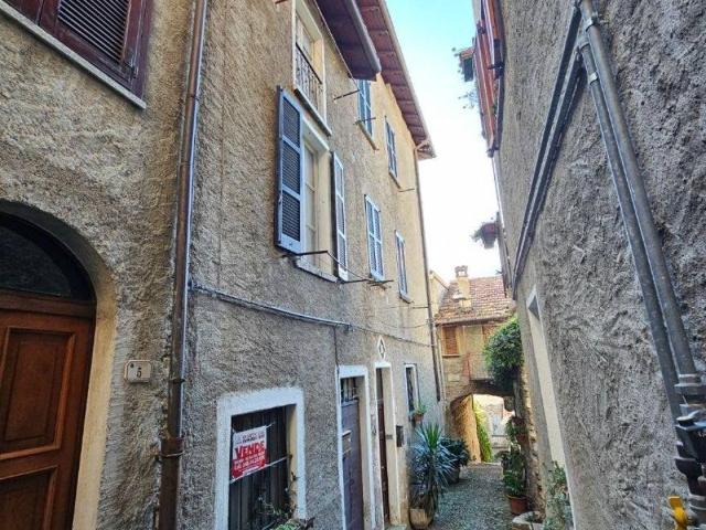 Villetta a schiera in vendita a Dervio LC