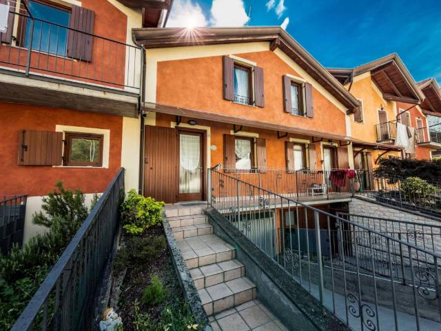 Villetta a schiera in vendita a Edolo BS