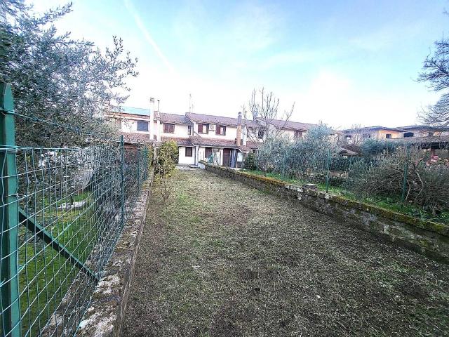 Villetta a schiera in vendita a Fabrica di Roma VT