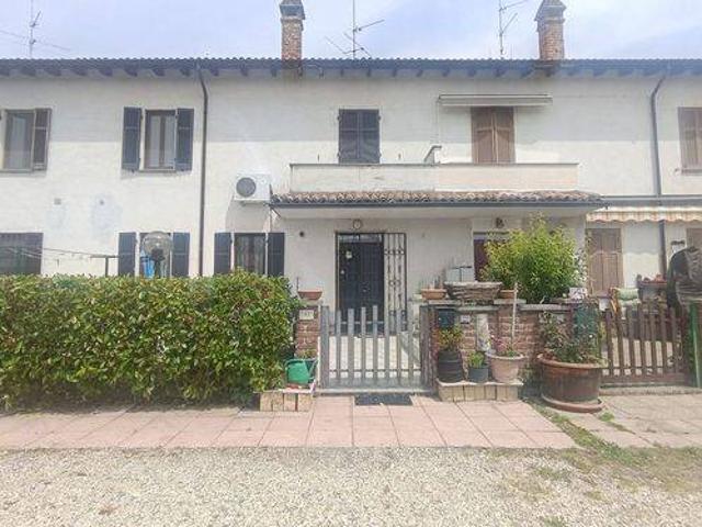 Villetta a schiera in vendita a Ferrera Erbognone PV