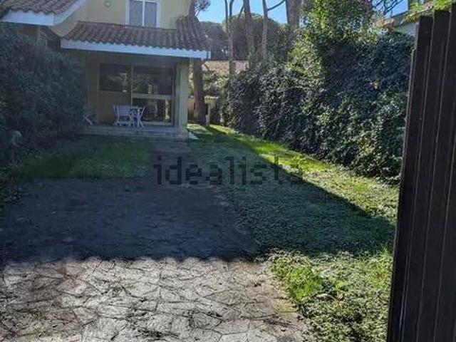 Villetta a schiera in vendita a Fiumicino RM