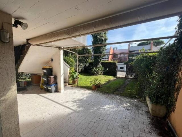Villetta a schiera in vendita a Fiumicino RM