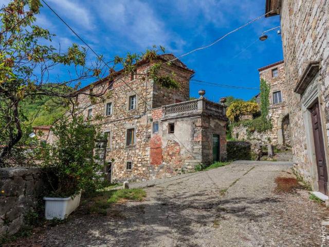 Villetta a schiera in vendita a Fivizzano MS