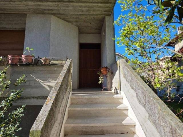 Villetta a schiera in vendita a Folignano AP