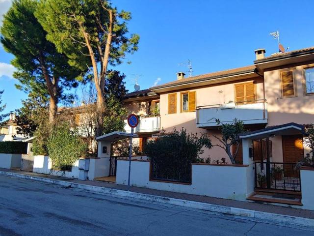 Villetta a schiera in vendita a Folignano AP