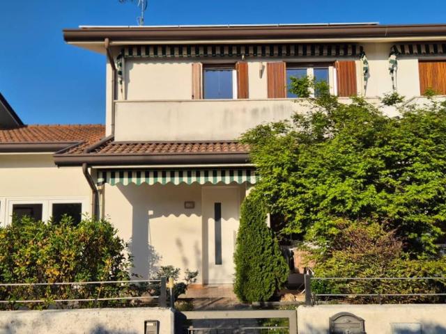Villetta a schiera in vendita a Fontanafredda PN