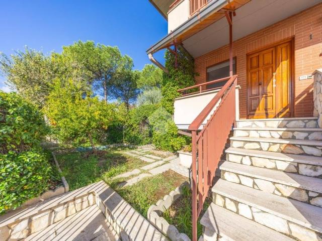 Villetta a schiera in vendita a Fonte Nuova RM