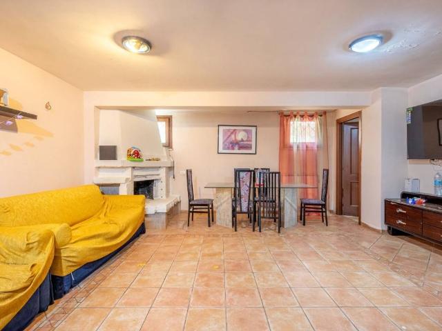 Villetta a schiera in vendita a Fonte Nuova RM