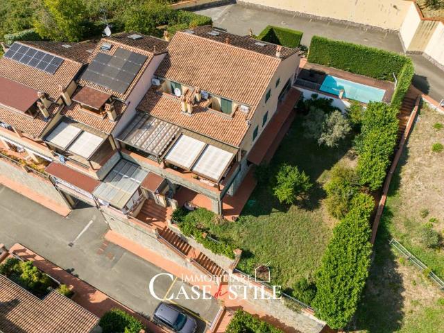 Villetta a schiera in vendita a Fosdinovo MS