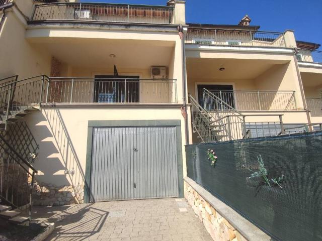 Villetta a schiera in vendita a Forano RI