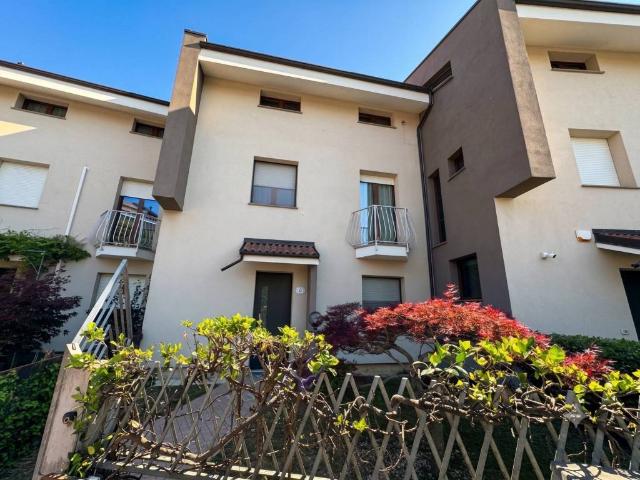 Villetta a schiera in vendita a Guarene CN