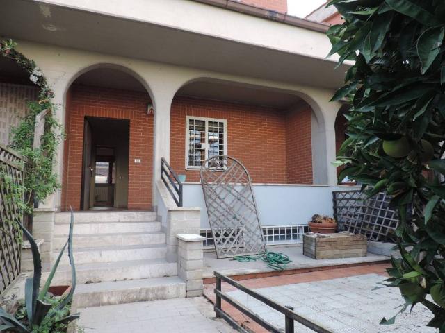 Villetta a schiera in vendita a Guidonia Montecelio RM