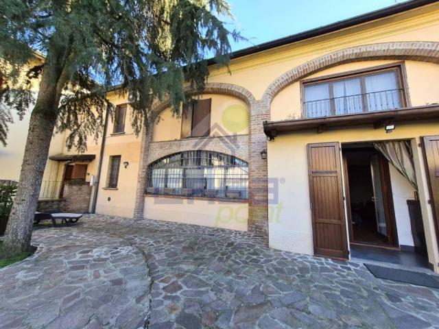 Villetta a schiera in vendita a Gadesco Pieve Delmona CR