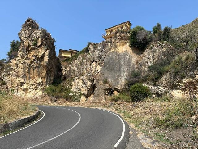 Villetta a schiera in vendita a Gallodoro ME